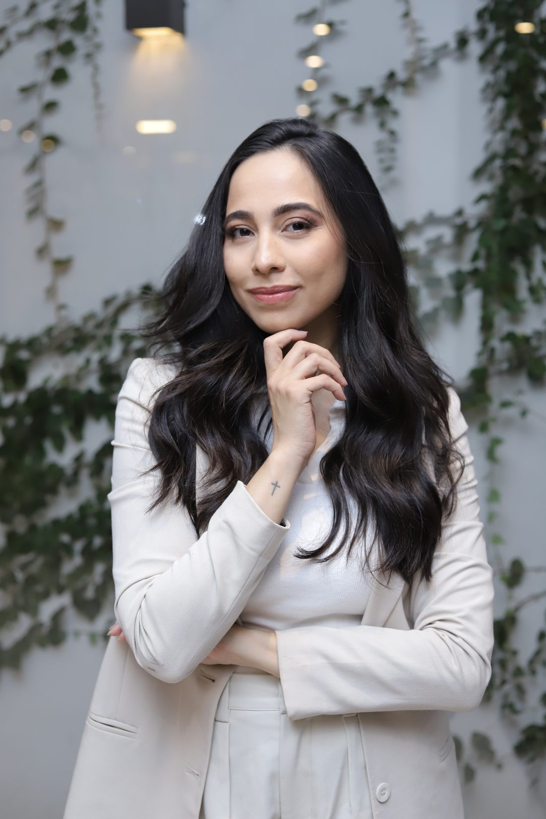 Dra. Stephanie Mansan, médica que faz fios de PDO no Tatuapé, em São Paulo.